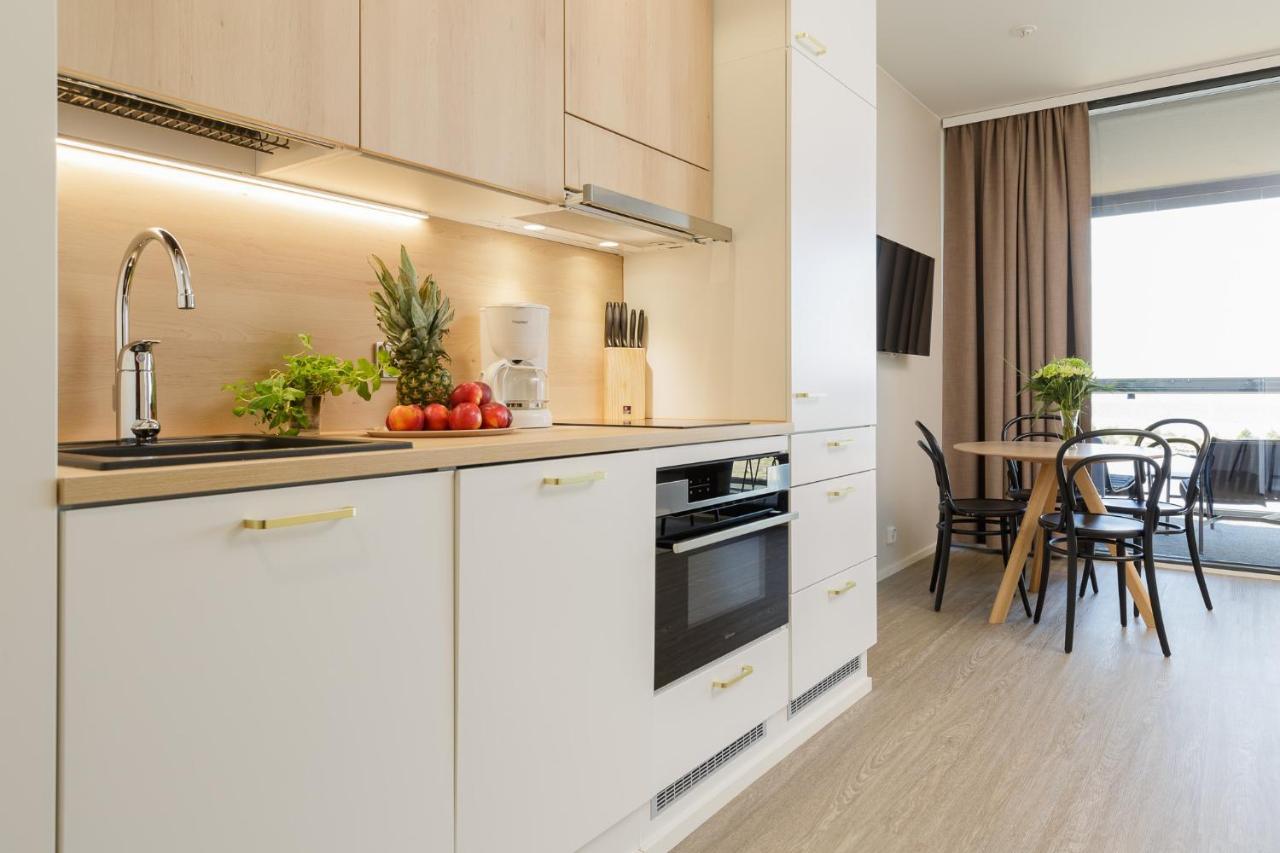 Marina Chalets Studios By Hiekka Booking - Sisaeltaeae Liinavaatteet Ja Loppusiivouksen Kalajoki Room photo
